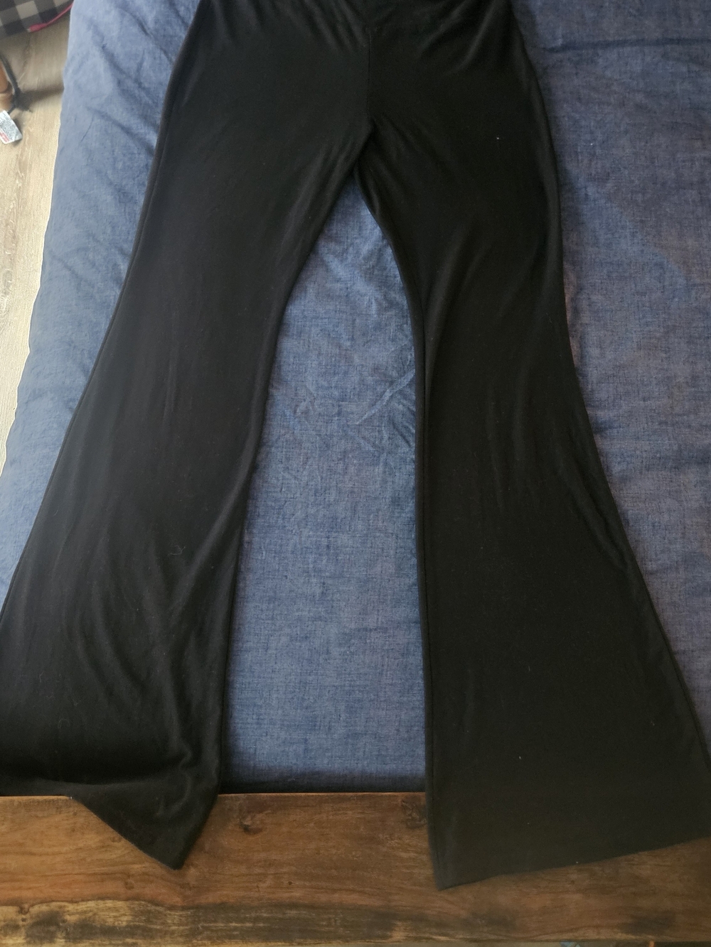 Black Wide-Leg Stretch Pants